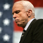 Senátor McCain žádá zbavit Ruska práva hostovat mistrovství světa ve fotbale v roce 2018